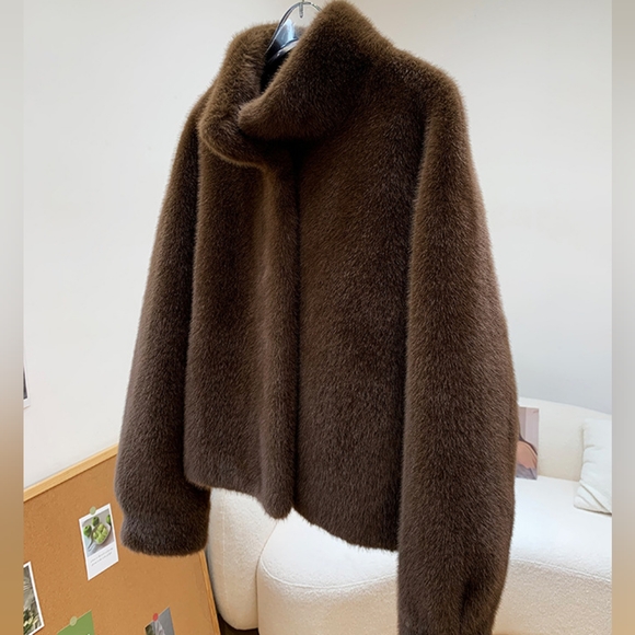 Women Faux Fur Coat, Mink Fur Integrated Short Stand Collar - Picture 4 of 13